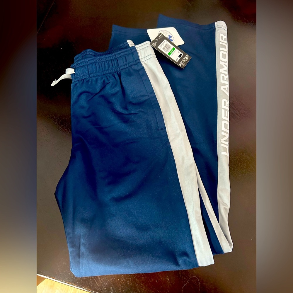 Youth Large Under Armour drift pants
